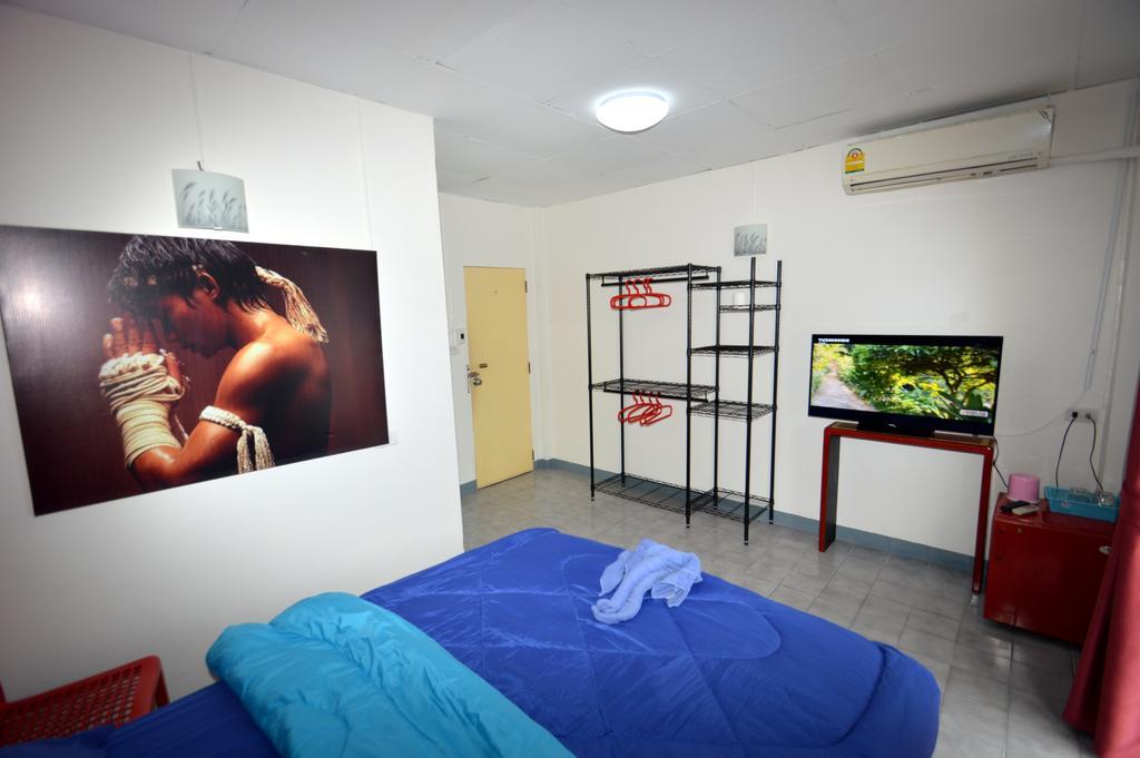 D.D. Inn Beach Guesthouse Pattaya Bagian luar foto
