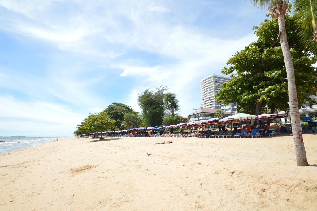 D.D. Inn Beach Guesthouse Pattaya Bagian luar foto