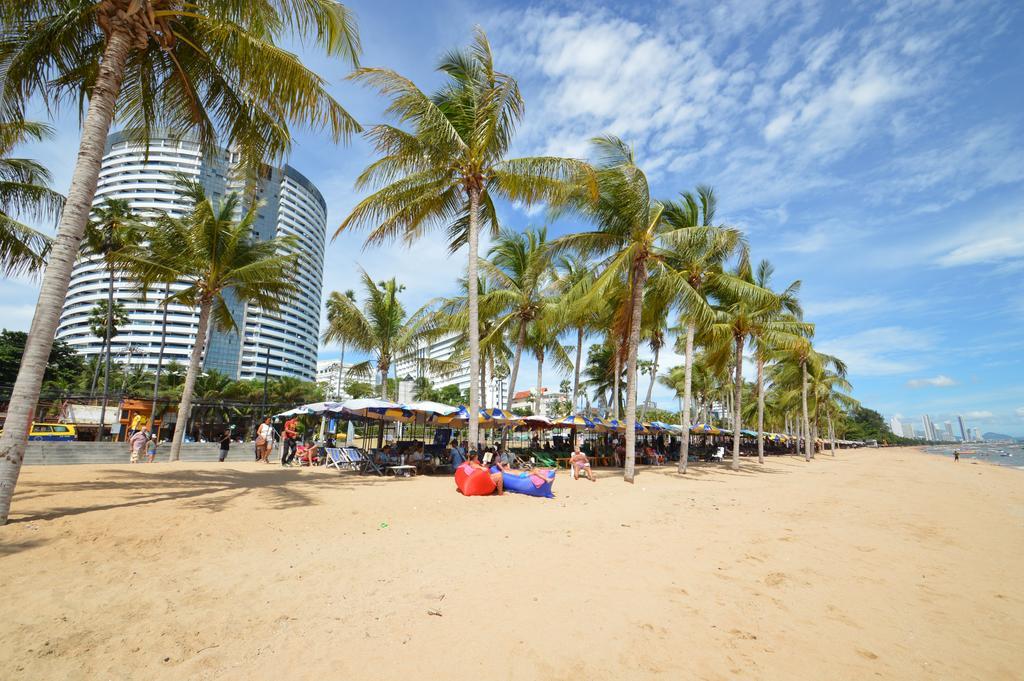 D.D. Inn Beach Guesthouse Pattaya Bagian luar foto