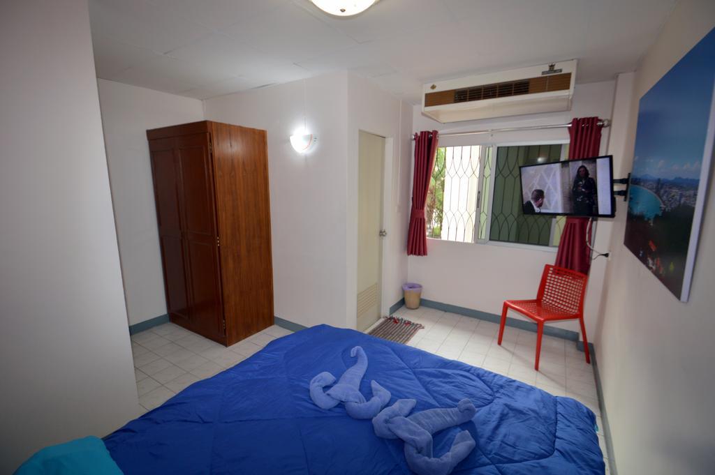 D.D. Inn Beach Guesthouse Pattaya Bagian luar foto