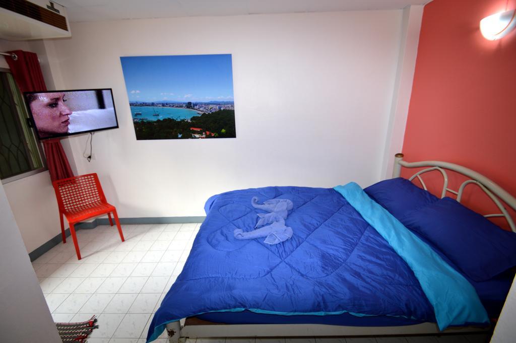 D.D. Inn Beach Guesthouse Pattaya Bagian luar foto