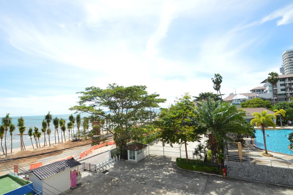D.D. Inn Beach Guesthouse Pattaya Bagian luar foto